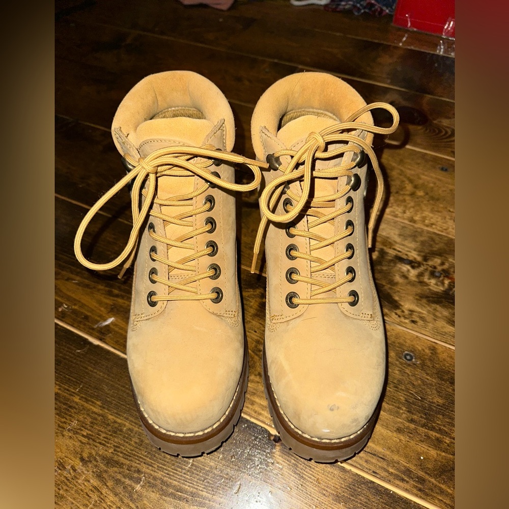 Taupe Lugz Boots sz8
